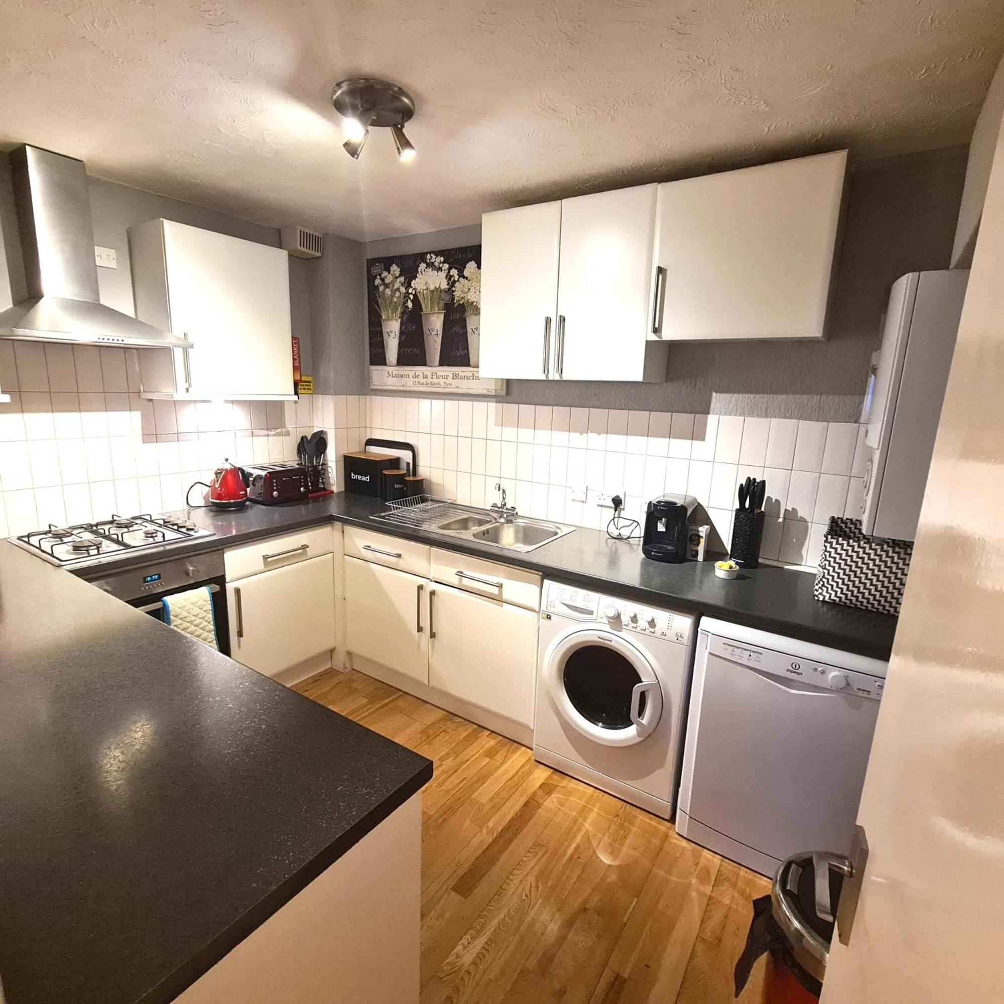 Burlington Beach Apartments ブライトン エクステリア 写真