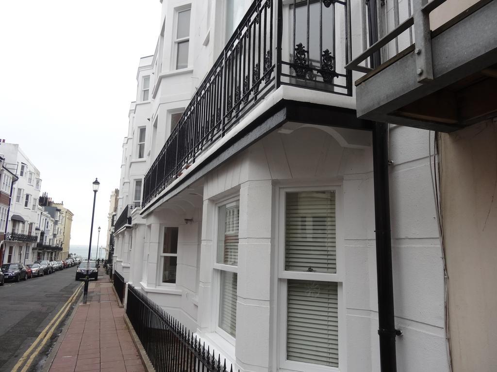 Burlington Beach Apartments ブライトン 部屋 写真