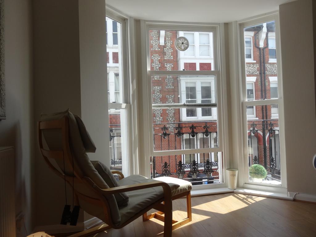 Burlington Beach Apartments ブライトン エクステリア 写真