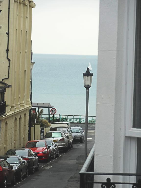Burlington Beach Apartments ブライトン 部屋 写真